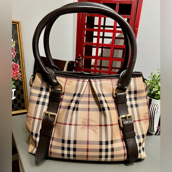 Burberry Handbags - Authentic Burberry Beige Northfield Tote Haymarket Check Coated Canvas